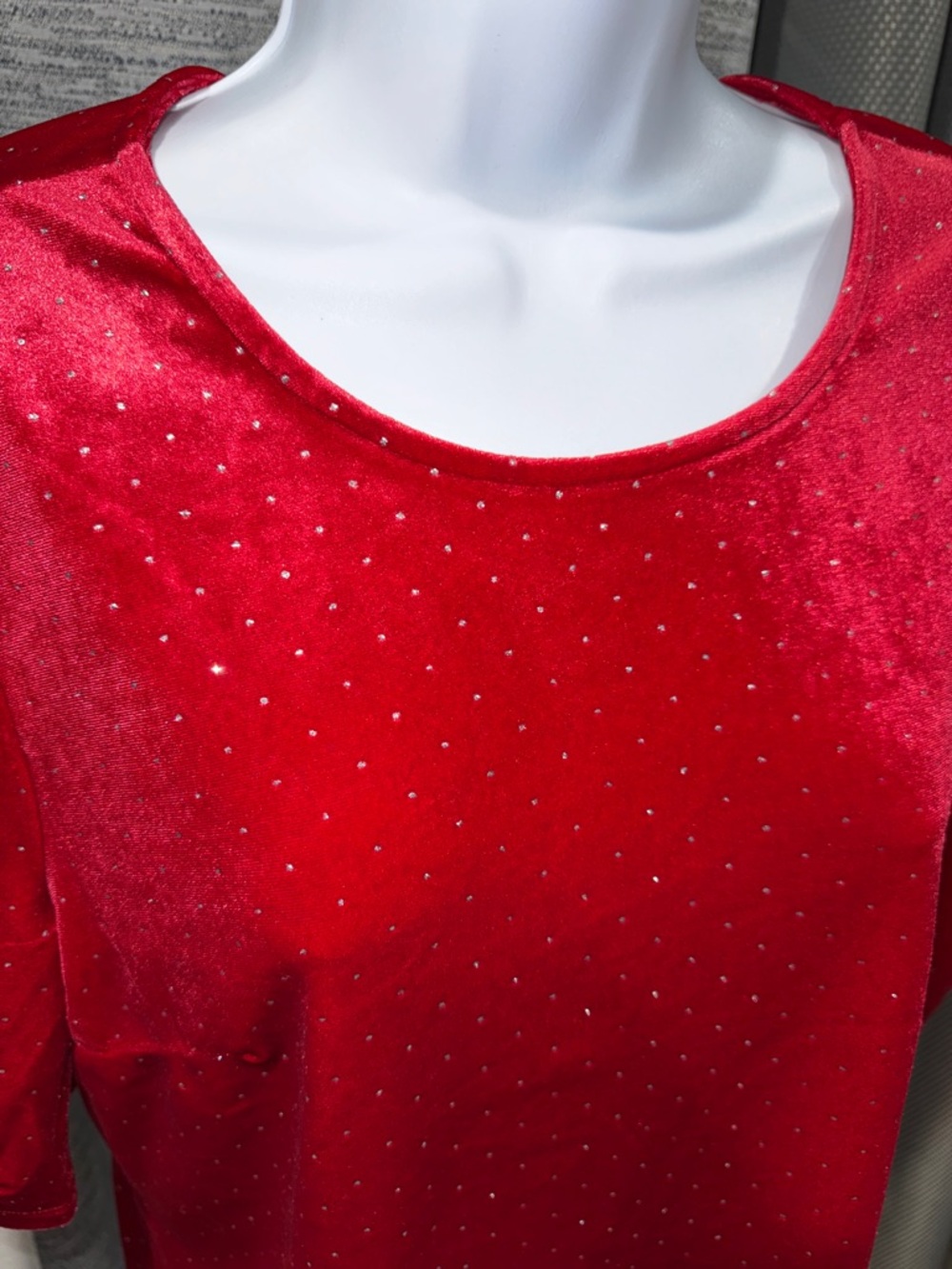 LoveTrend- NWT Velvet Red Puff Sleeve Top Size Large - Picture 6 of 14